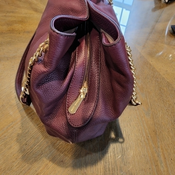 Michael Kors Burgundy Jet Set Lg Shoulder Tote Handbag With Matching Wallet NWT - Picture 7 of 16